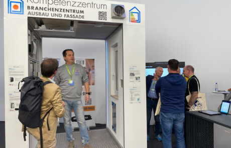 Unser begehbares Modell im Einsatz, Kompetenzzentrum Ausbau und Fassade Rutesheim
